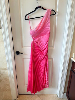 LUXEL Pink Pleated Dress Size Small Like New
